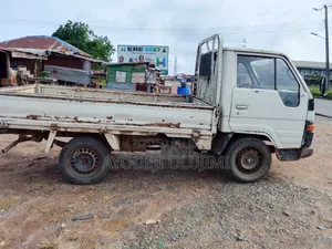 Toyota Cabstar 2000 White