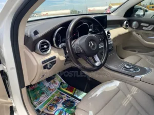 Mercedes-Benz GLC-Class 2019 White