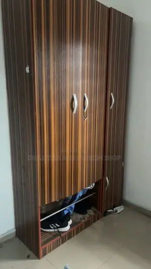 3 Door Wardrobe for Sale Osubi Warri