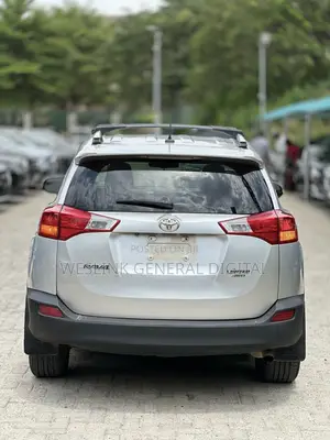 Toyota RAV4 Limited 4dr SUV AWD (2.5L 4cyl 6A) 2015 Gray