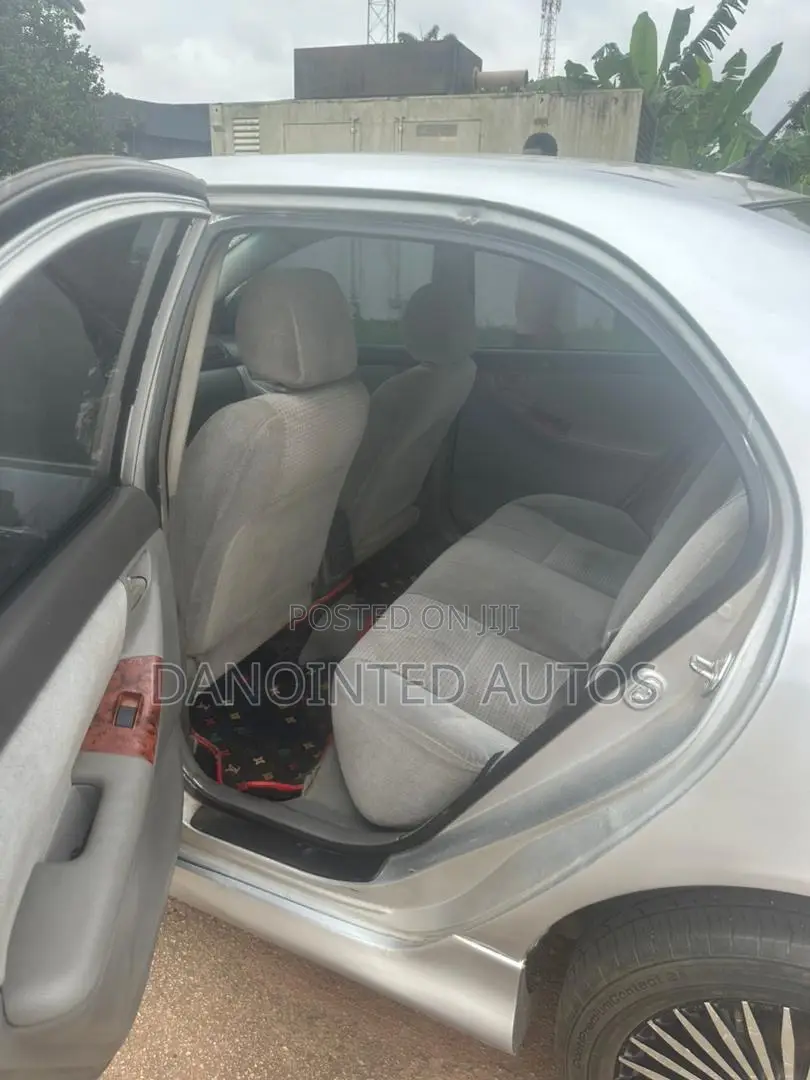 Toyota Corolla S 2004