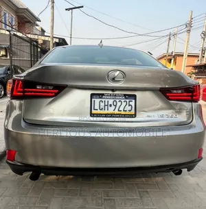 Lexus IS 2015 Gold