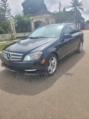 Mercedes-Benz C300 2010 Black