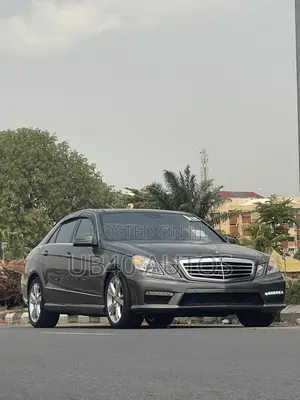 Mercedes-Benz C300 Luxury 4Matic Sedan AWD (3.5L 6cyl 7A) 2013 Gray