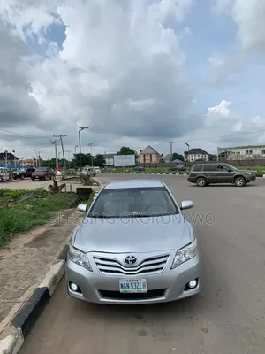 Toyota Camry 2009 Silver