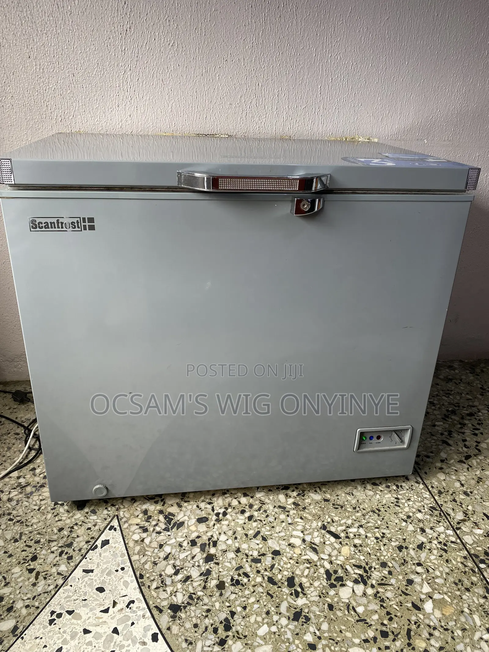 Scanfrost Chest Freezer 230l