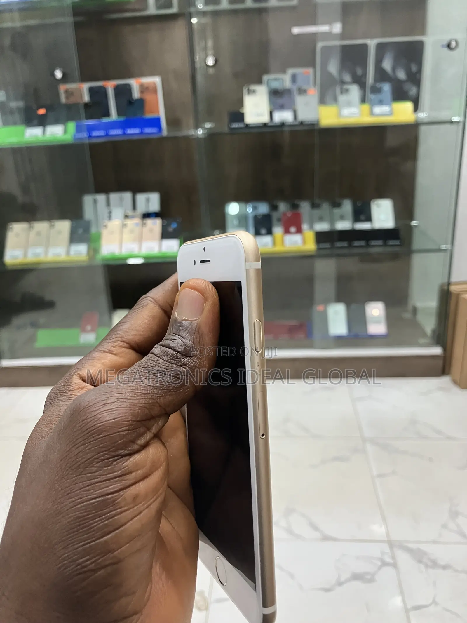 Apple iPhone 6 16 GB Gold