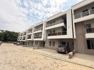 4bdrm Duplex in Life Camp for sale