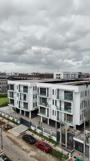 2bdrm Apartment in Lekki Phase 1 for sale