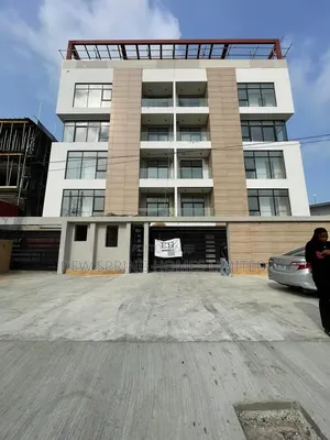 3bdrm Apartment in Lekki Phase 1 for sale