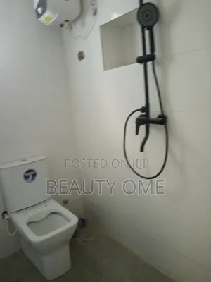 1bdrm Apartment in Fadeyi for rent