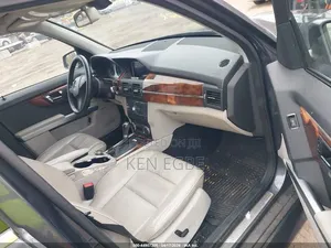 Mercedes-Benz GLK-Class 2011 Gray