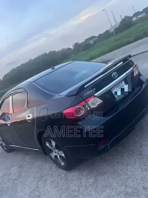 Toyota Corolla 2012 Black