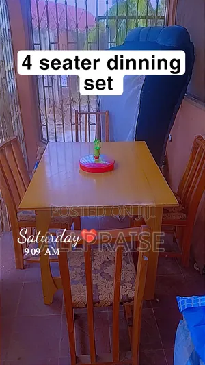 4 Seat Dinning Setq