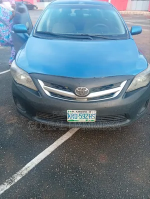 Toyota Corolla Base 4dr Sedan (1.8L 4cyl 5M) 2009 Blue