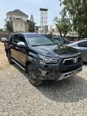 Toyota Hilux 2023 Black