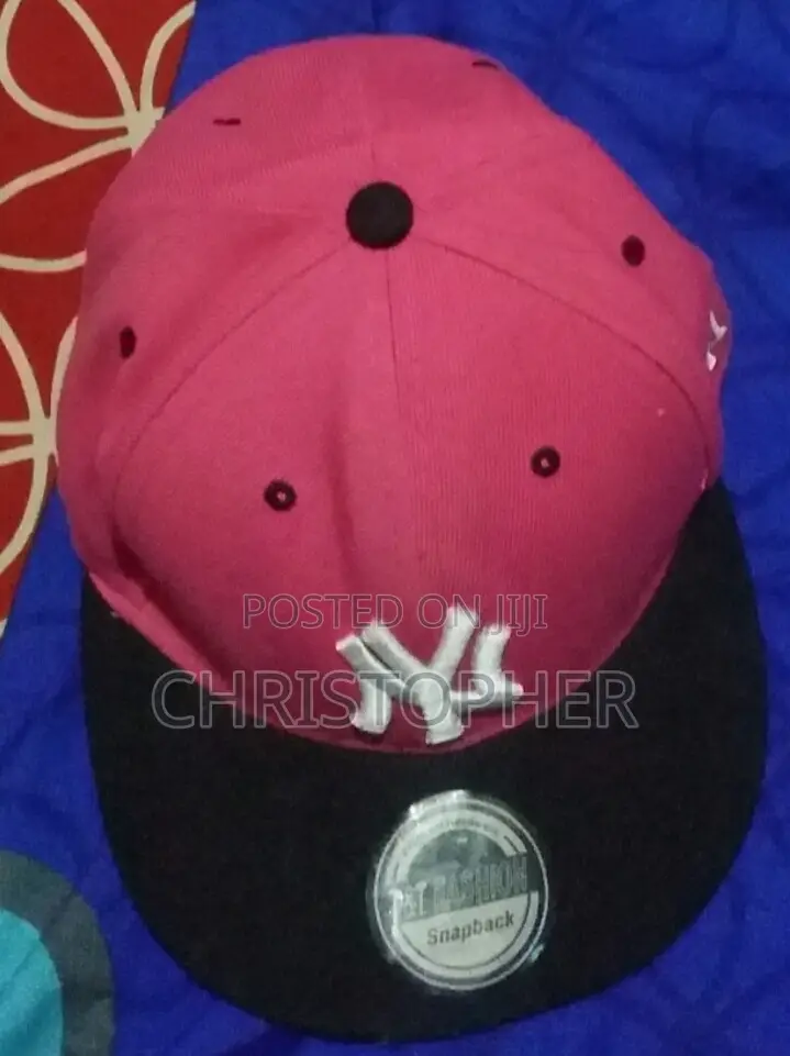 T T Fashion Snapback Facecap