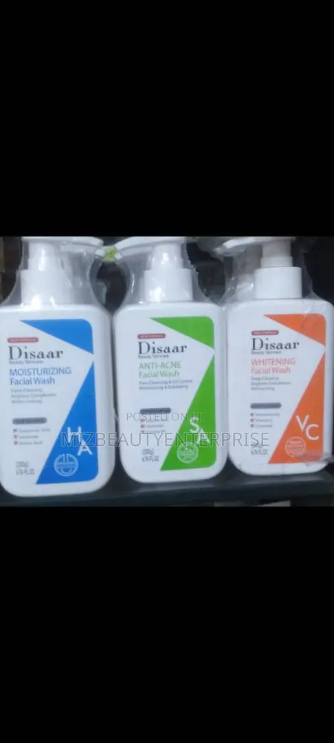 Disaar Moisturising Face Wash