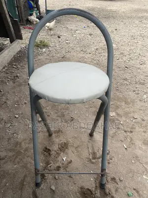 Walkable Folding Chair for Make Up Artist, Photographer