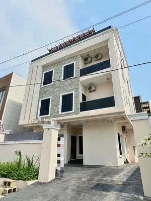 5bdrm Duplex in Lekki Phase 1 for sale
