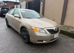 Toyota Camry 2008 Gold