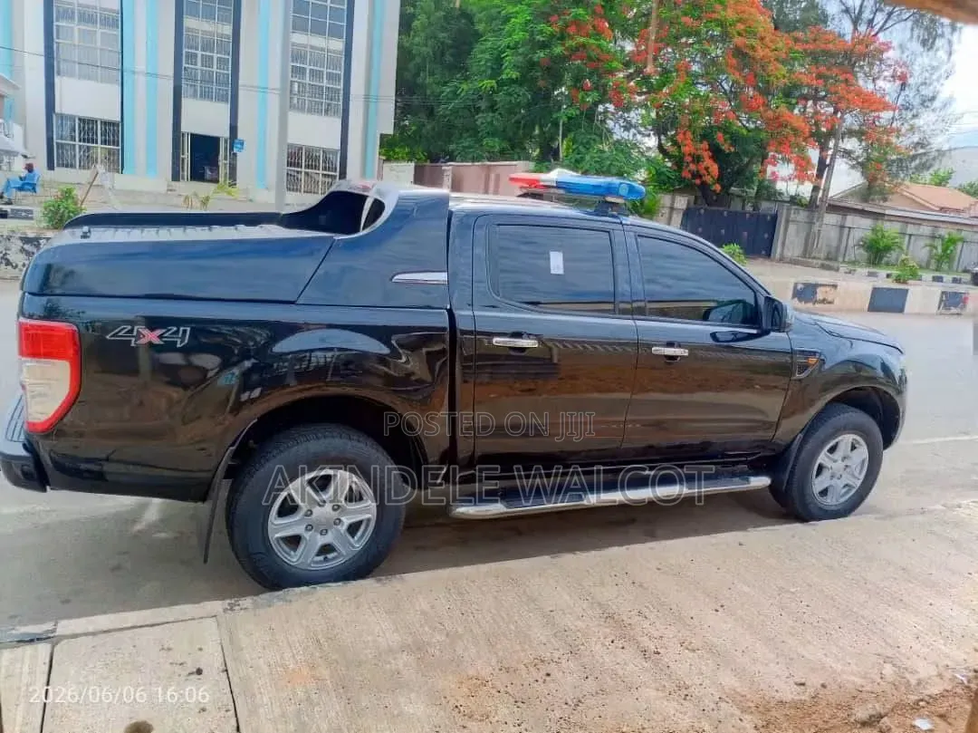 Ford Ranger 2015 Black