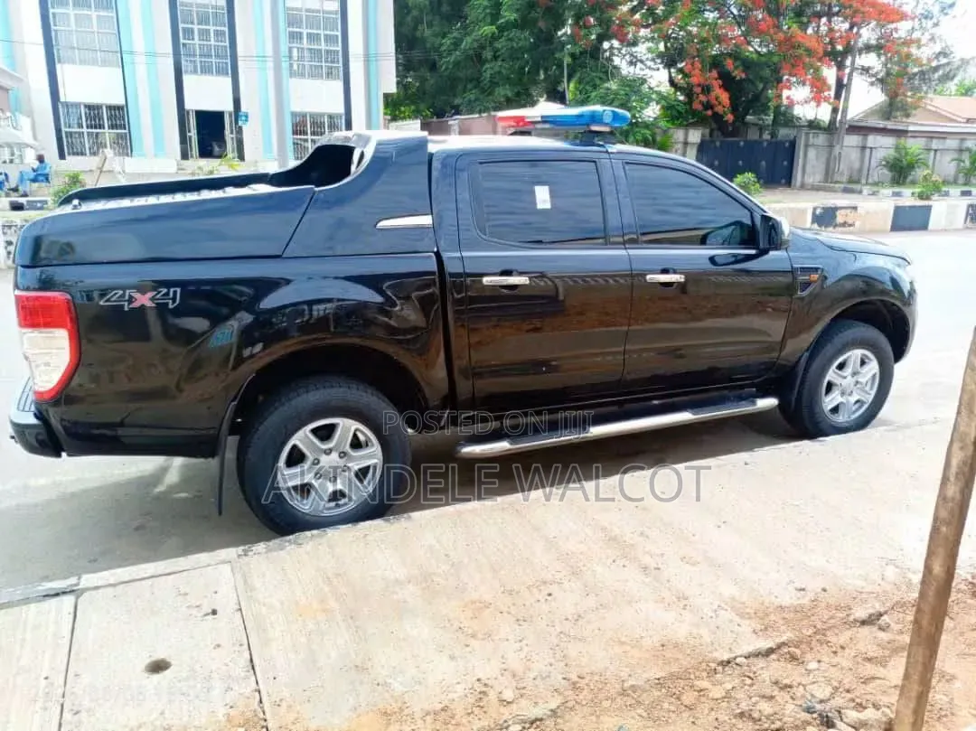 Ford Ranger 2015 Black
