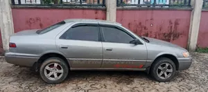Toyota Camry Automatic 1999 Silver