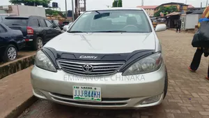 Toyota Camry 2004 Silver