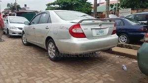 Toyota Camry 2004 Silver