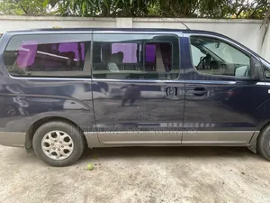 Hyundai H1 2014 Blue