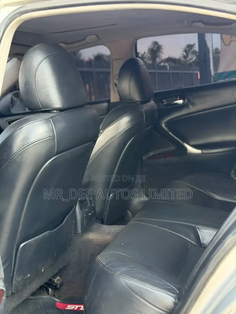 Lexus IS 2014 Silver