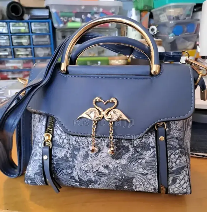 Blue Swan Decor Handbag