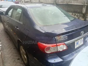 Toyota Corolla 2012 Blue