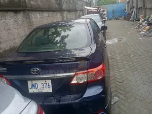Toyota Corolla 2012 Blue