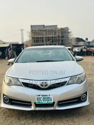 Toyota Camry 2013 Silver