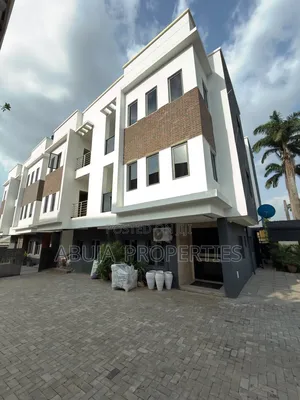 4bdrm Duplex in Wuse 2 for sale