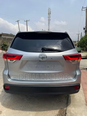 Toyota Highlander 2018 Silver