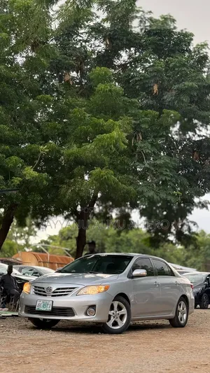 Toyota Corolla 2013 Silver