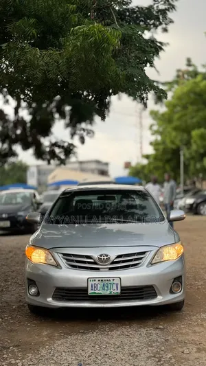 Toyota Corolla 2013 Silver