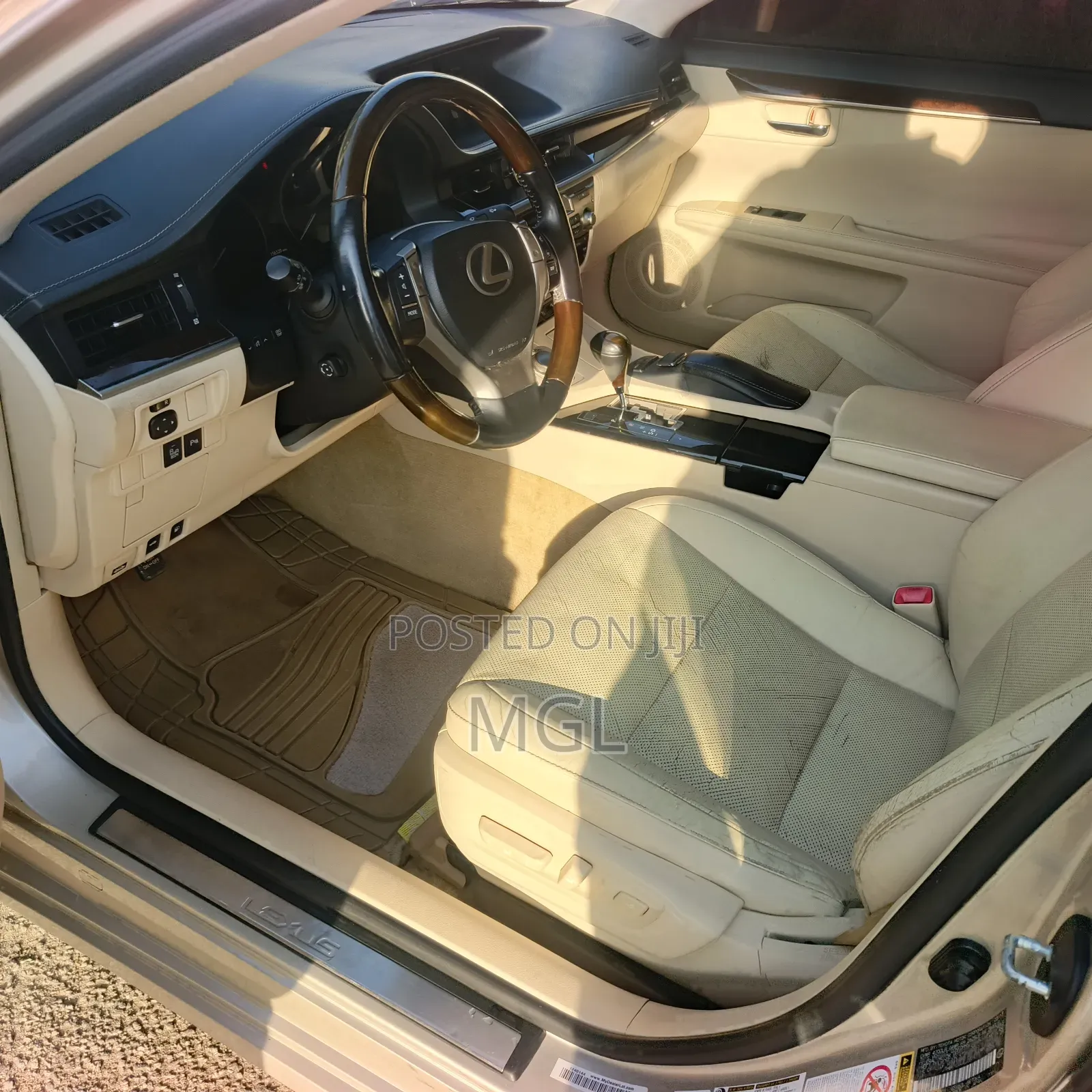 Lexus ES 2013 Gold