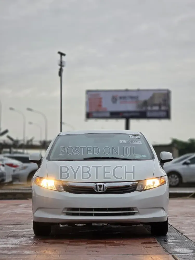 Honda Civic 2012 White