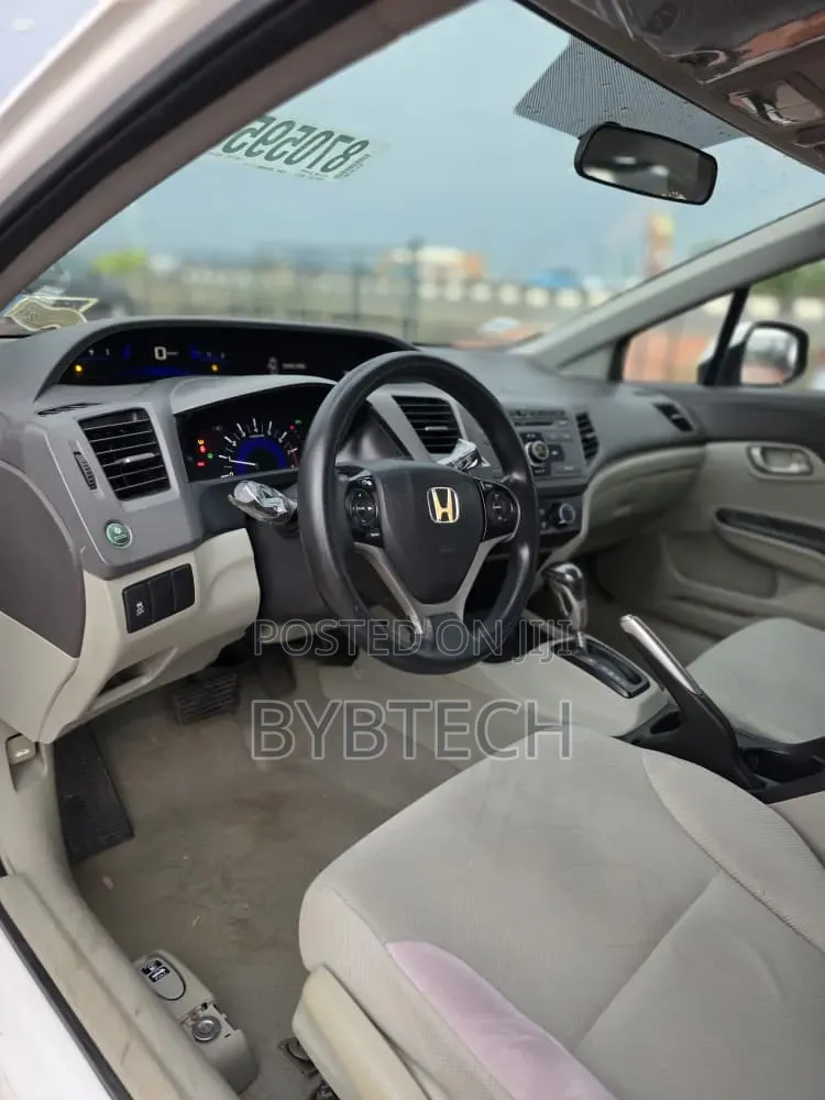 Honda Civic 2012 White