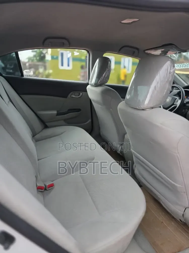 Honda Civic 2012 White