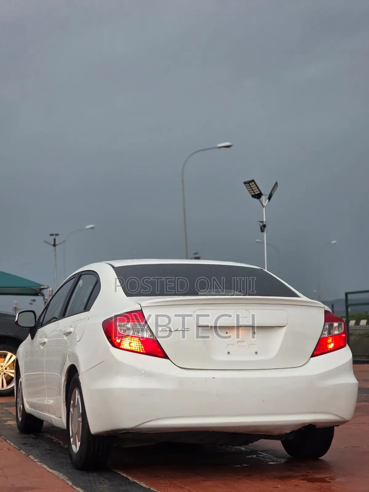Honda Civic 2012 White
