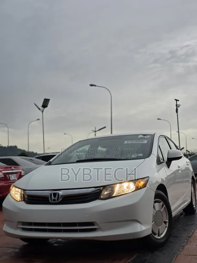 Honda Civic 2012 White