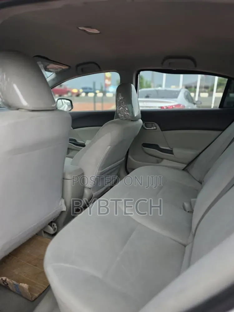 Honda Civic 2012 White
