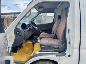 Nissan Caravan (Urvan) 2005 White