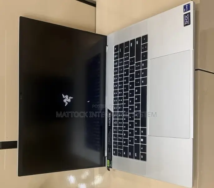 Laptop Razer Blade 32GB Intel Core i9 SSD 1T