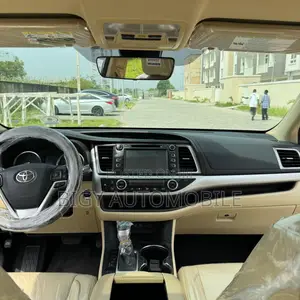Toyota Highlander 2018 White